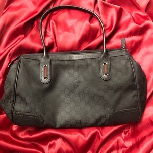 SOLD AUTHENTIC Gucci shoulder bag